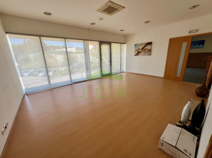 Armazém para Arrendamento em Santa Catarina da Serra e Chainça Foto 13