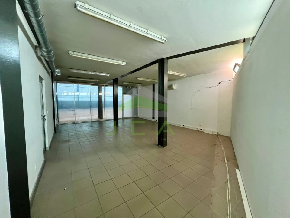Armazém para Arrendamento em Atouguia Foto 22