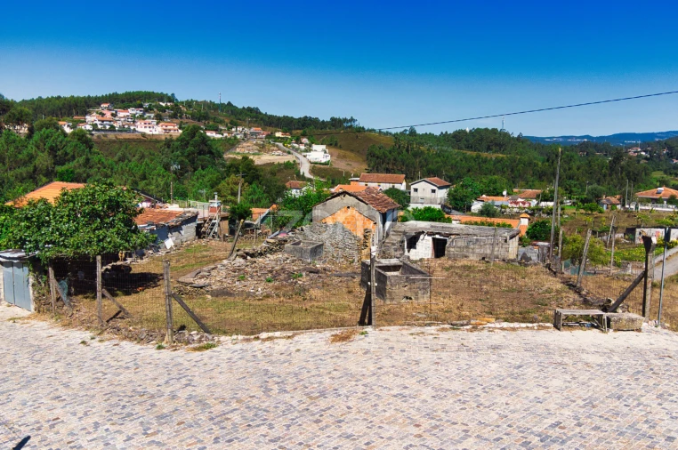 Moradia T3 para Venda em Penafiel Foto 9
