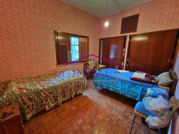 Moradia T5 para Venda em Loule (São Sebastião)