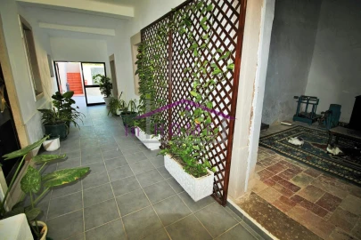 Moradia T5 para Venda em Loule (São Sebastião)
