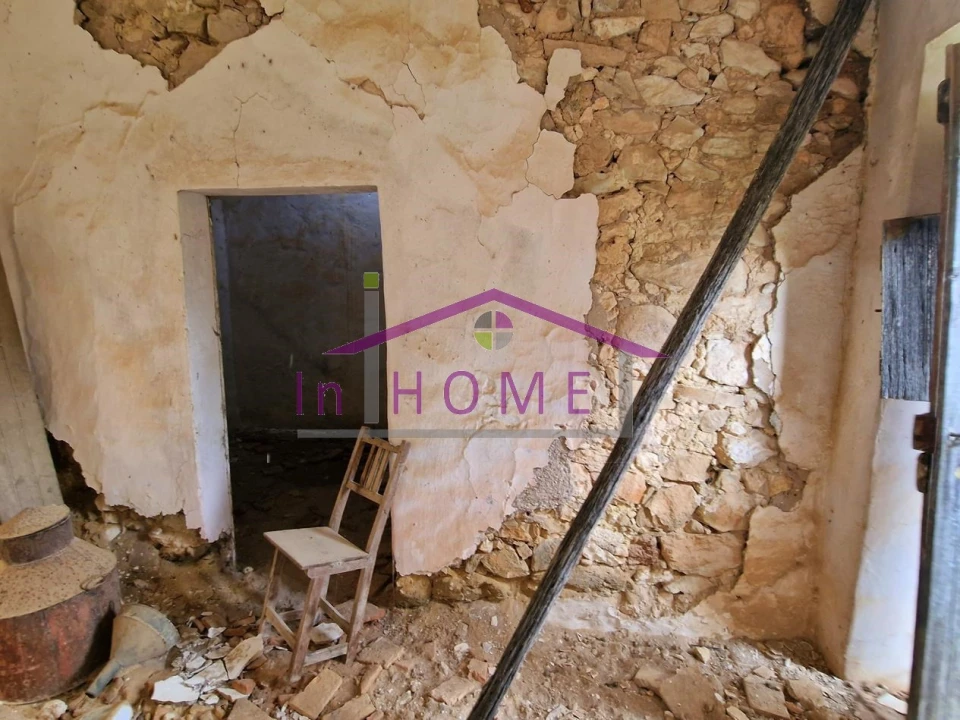 Moradia T2 para Venda em Loule (São Sebastião) Foto 8