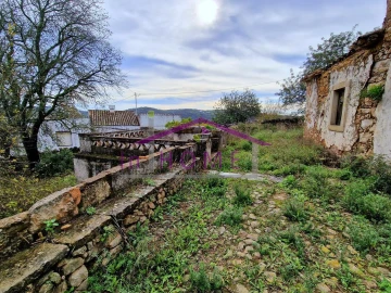 Moradia T2 para Venda em Loule (São Sebastião)