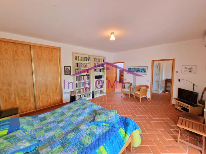 Moradia T3 para Venda em Querença, Tôr e Benafim Foto 13