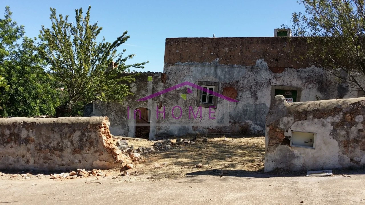 Moradia T2 para Venda em Querença, Tôr e Benafim Foto 1