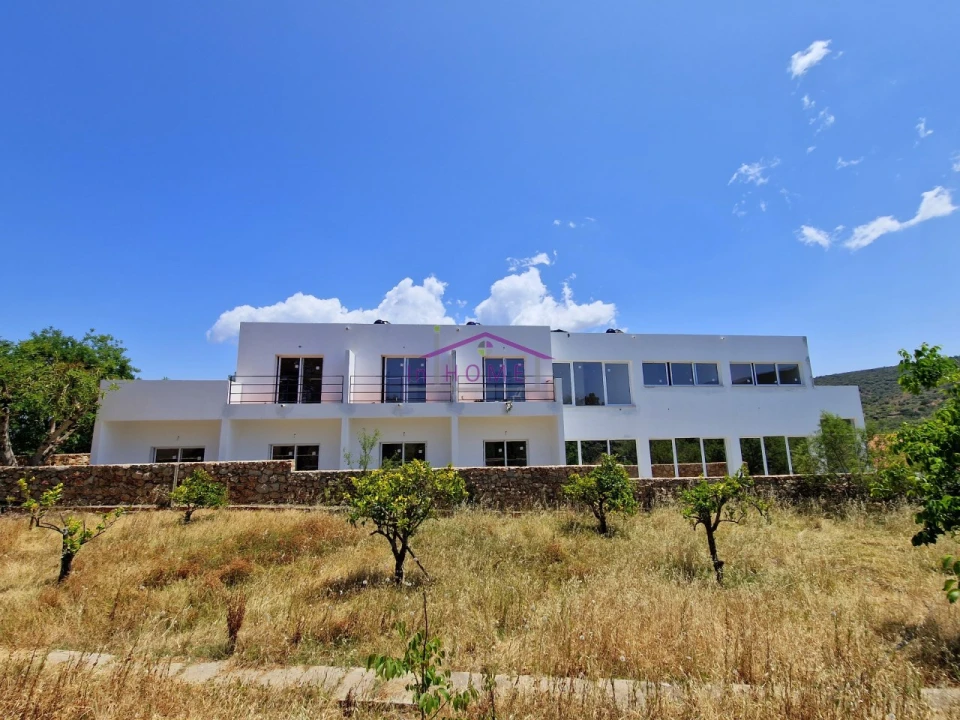 Moradia T12 para Venda em Salir Foto 2