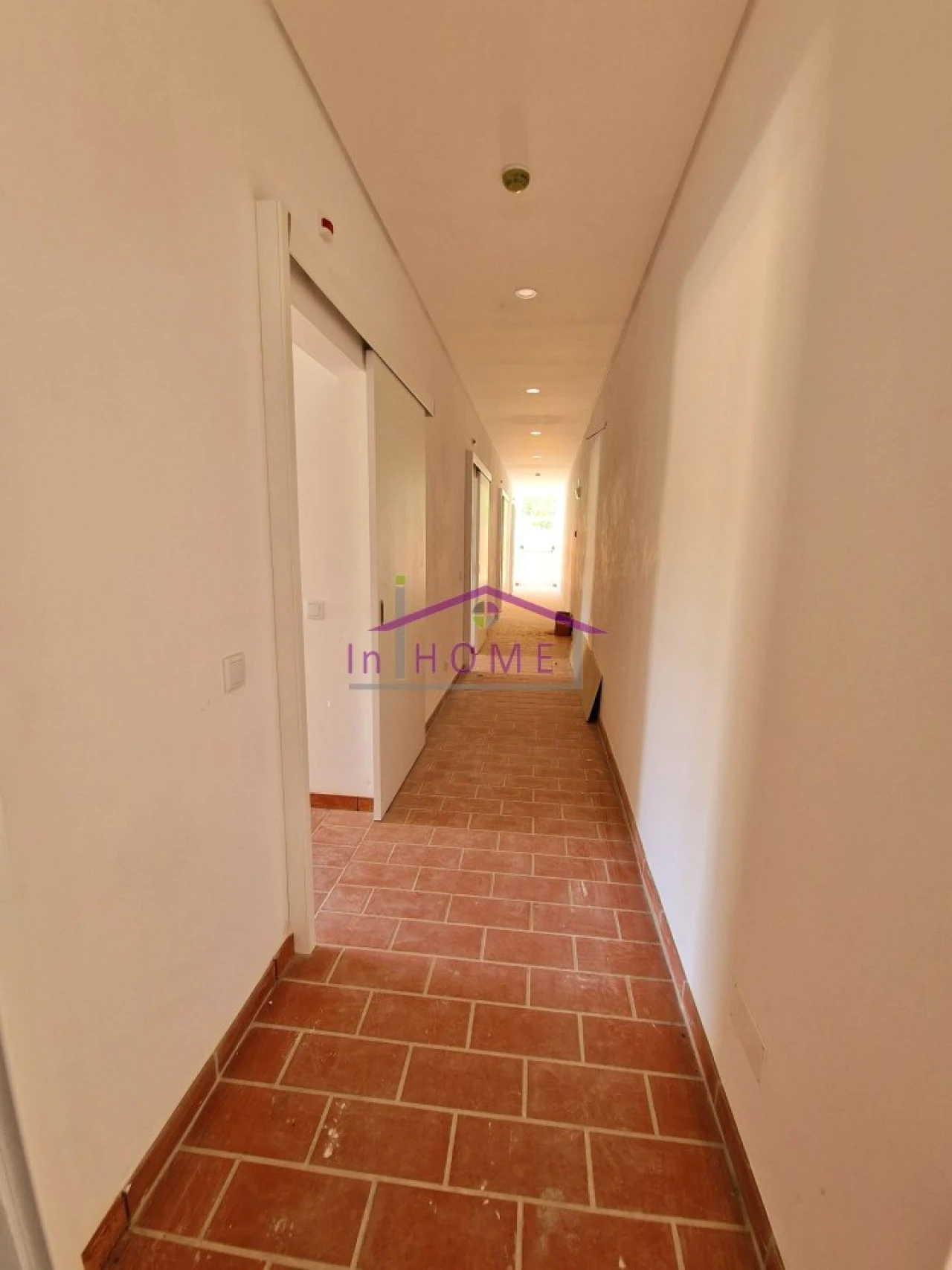 Moradia T12 para Venda em Salir Foto 10