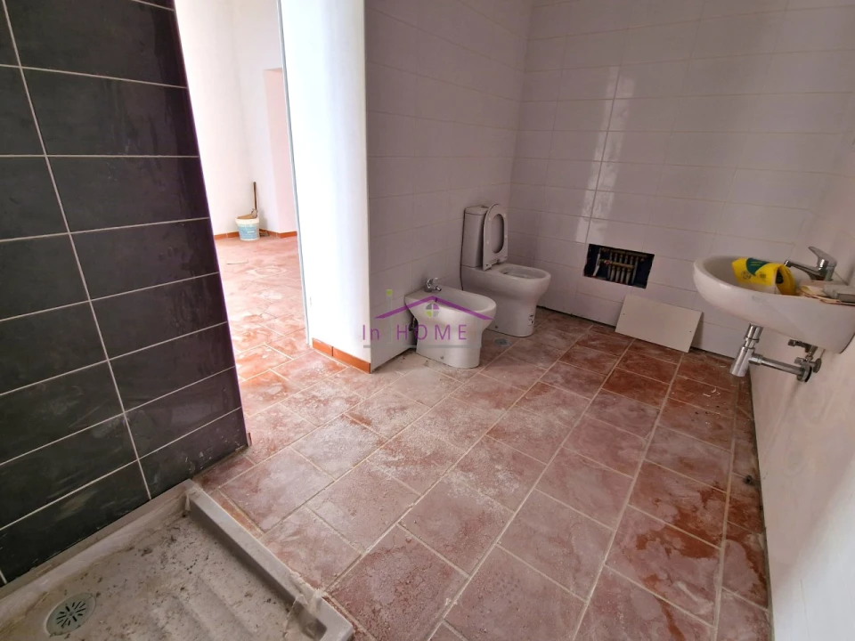 Moradia T12 para Venda em Salir Foto 26