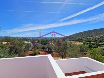Moradia T12 para Venda em Salir