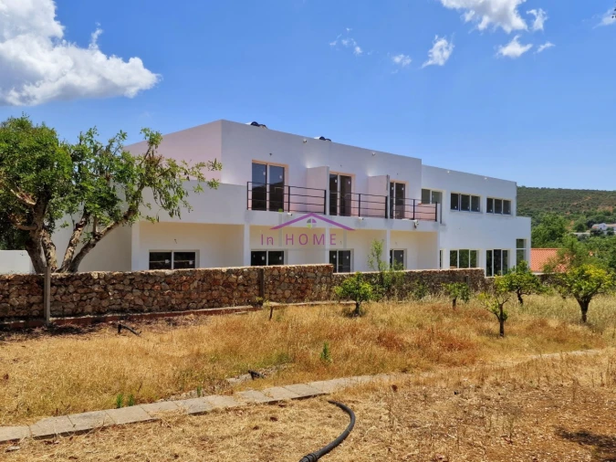 Moradia T12 para Venda em Salir