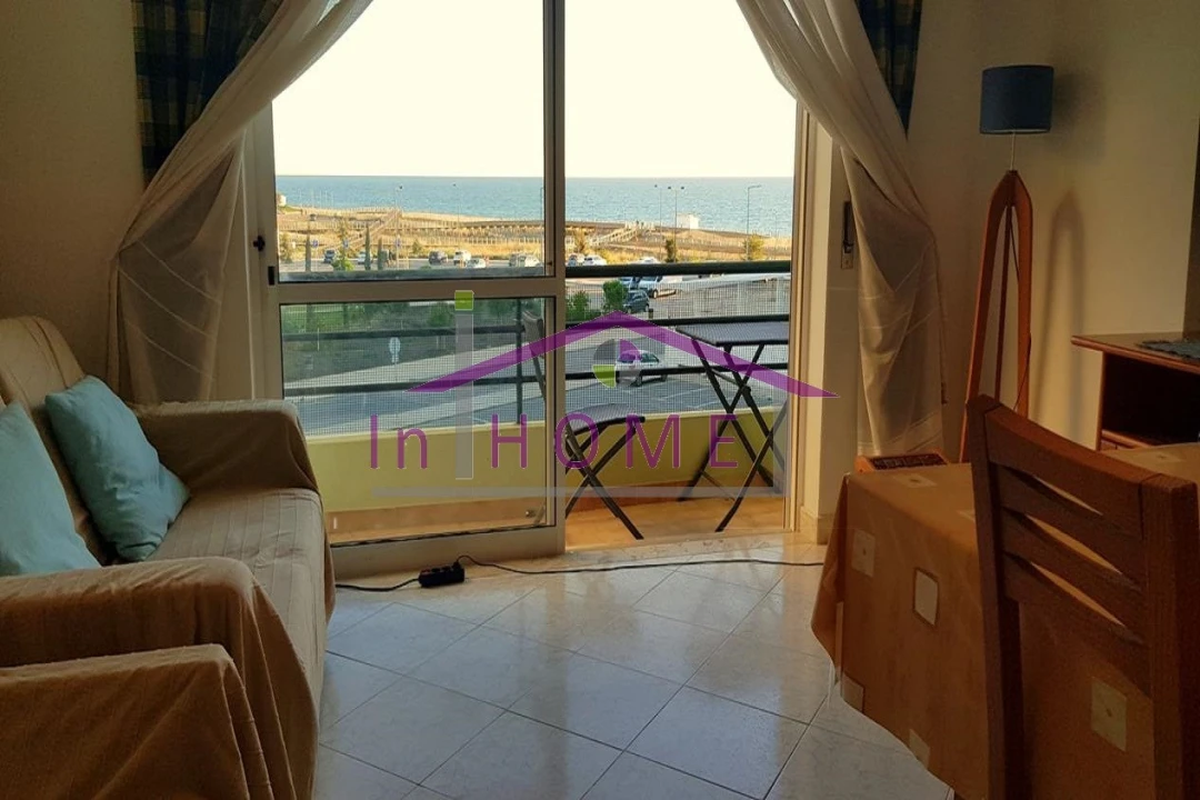Apartamento T2 para Venda em Quarteira Foto 1