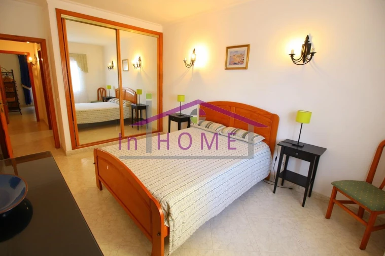 Apartamento T2 para Venda em Quarteira Foto 6
