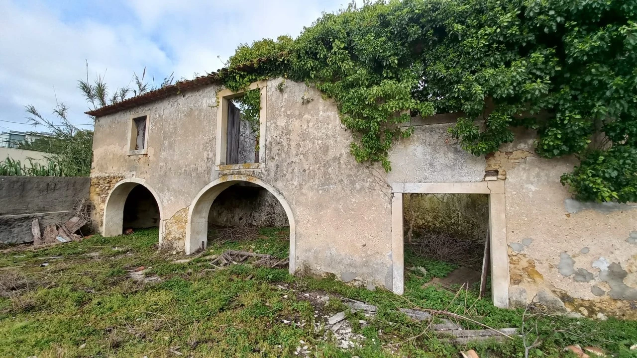 Quinta T3 para Venda em Golpilheira Foto 1