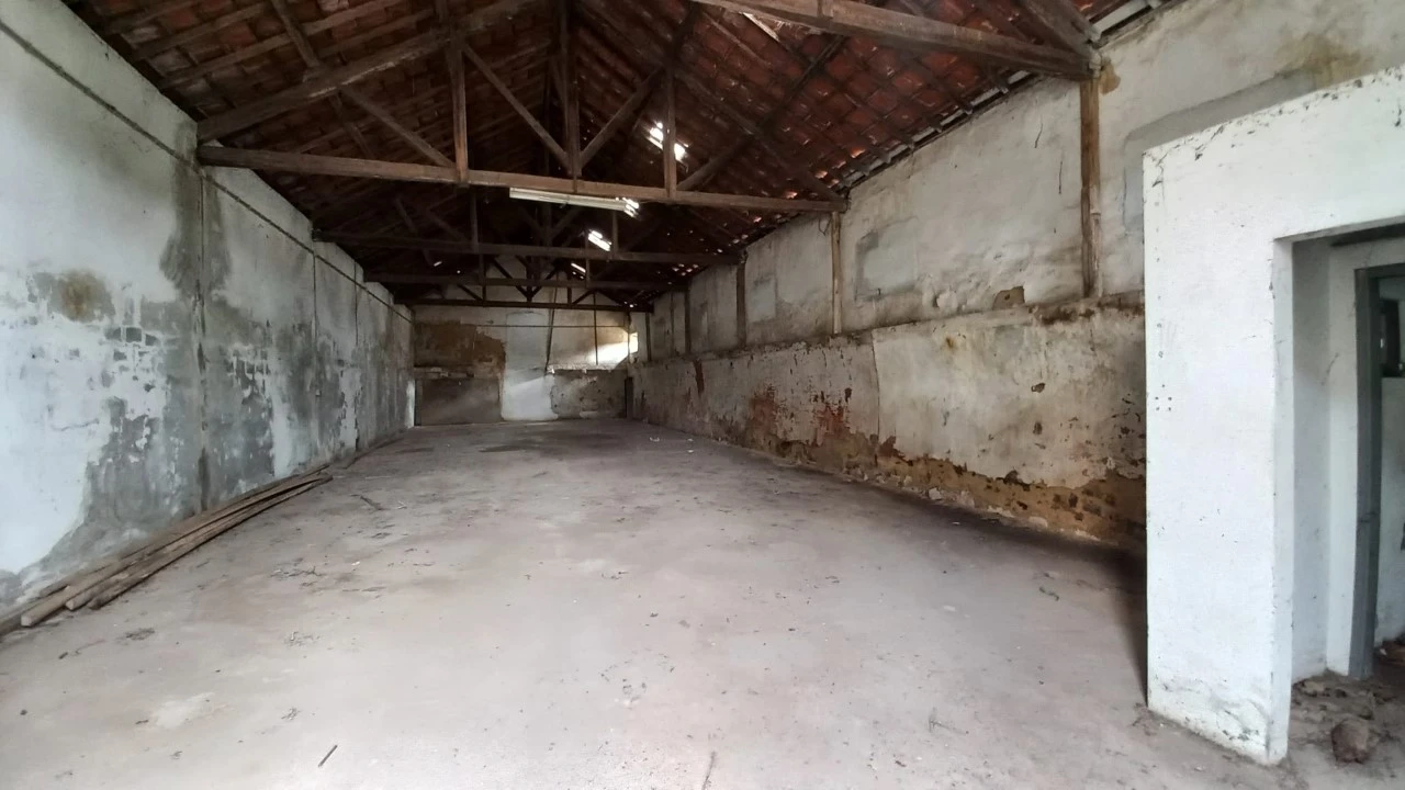 Quinta T3 para Venda em Golpilheira Foto 15