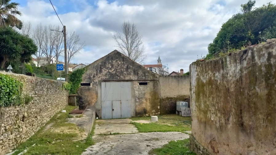 Quinta T3 para Venda em Golpilheira Foto 17