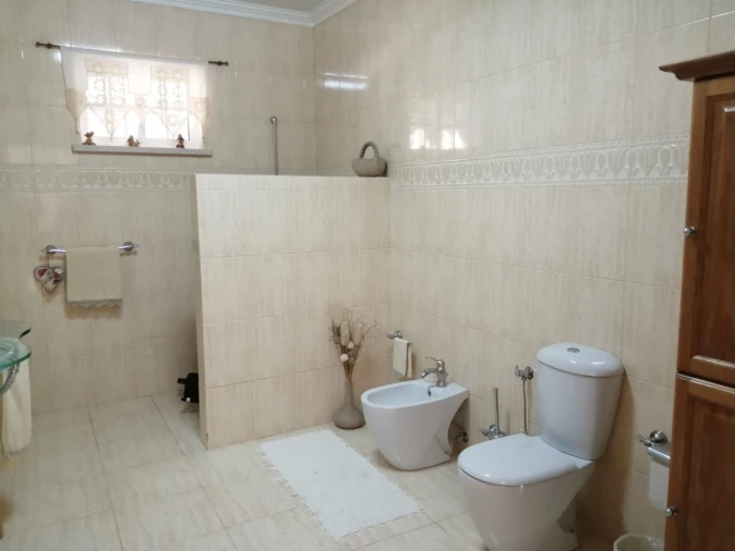 Quinta T4 para Venda em Azoia de Cima e Tremês Foto 20