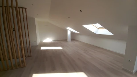 Apartamento T4 para Venda em Leiria, Pousos, Barreira e Cortes