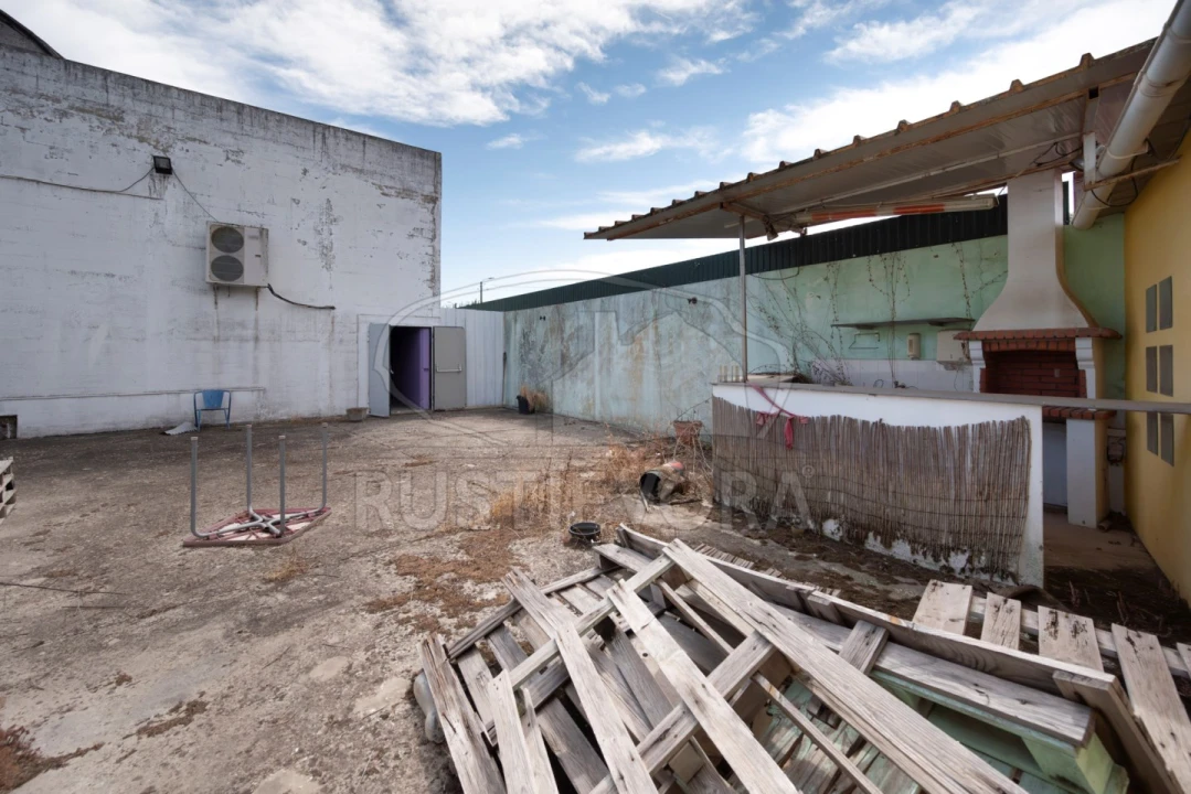 Negócio para Venda em Mora Foto 12