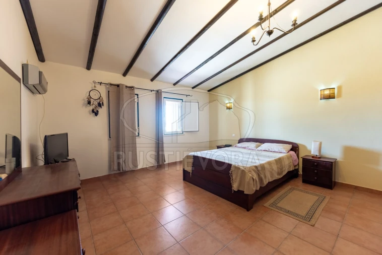 Quinta T4 para Venda em Portel Foto 7