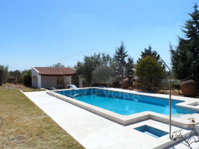 Quinta T3 para Venda em Redondo Foto 23