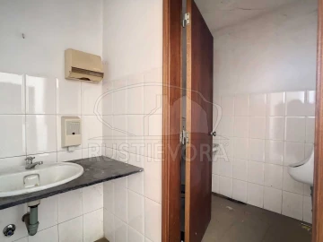 Moradia T10 para Venda em Reguengos de Monsaraz
