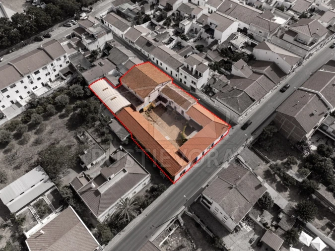 Moradia T10 para Venda em Reguengos de Monsaraz