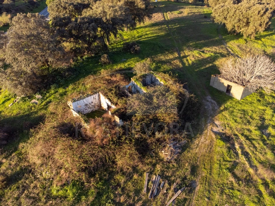 Quinta T2 para Venda em Malagueira e Horta das Figueiras Foto 2