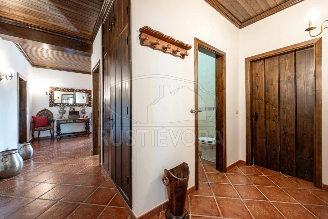 Quinta T5 para Venda em Redondo Foto 11