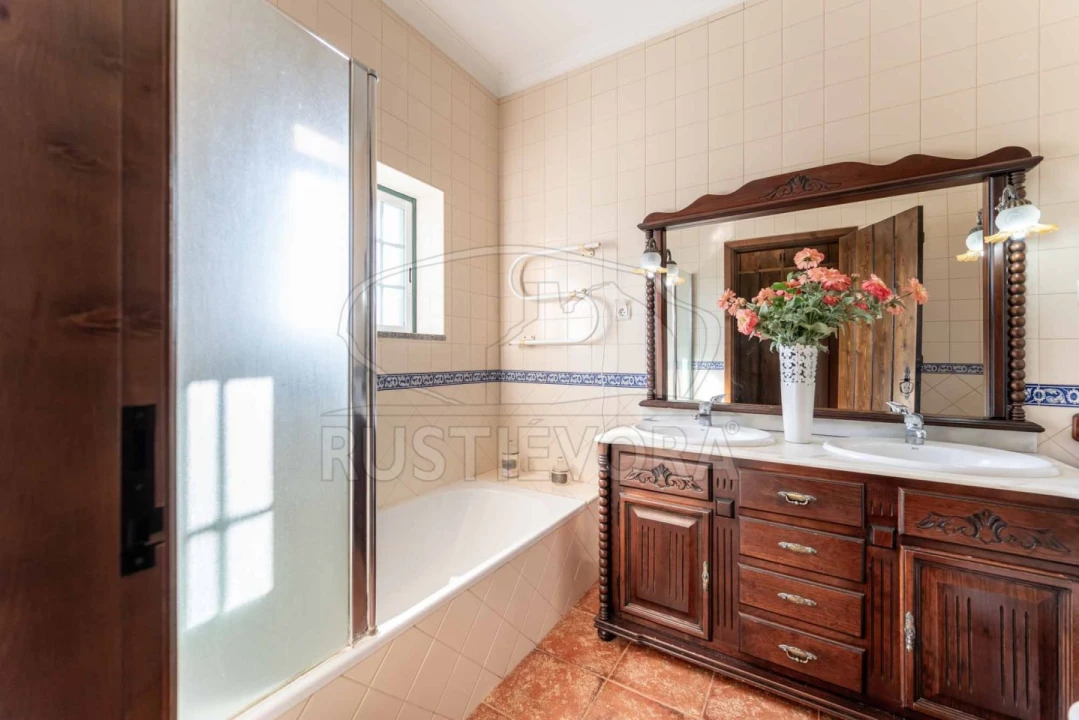 Quinta T5 para Venda em Redondo Foto 28