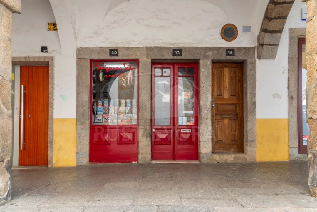 Prédio para Venda em Évora (São Mamede, Sé, São Pedro e Santo Antão) Foto 5