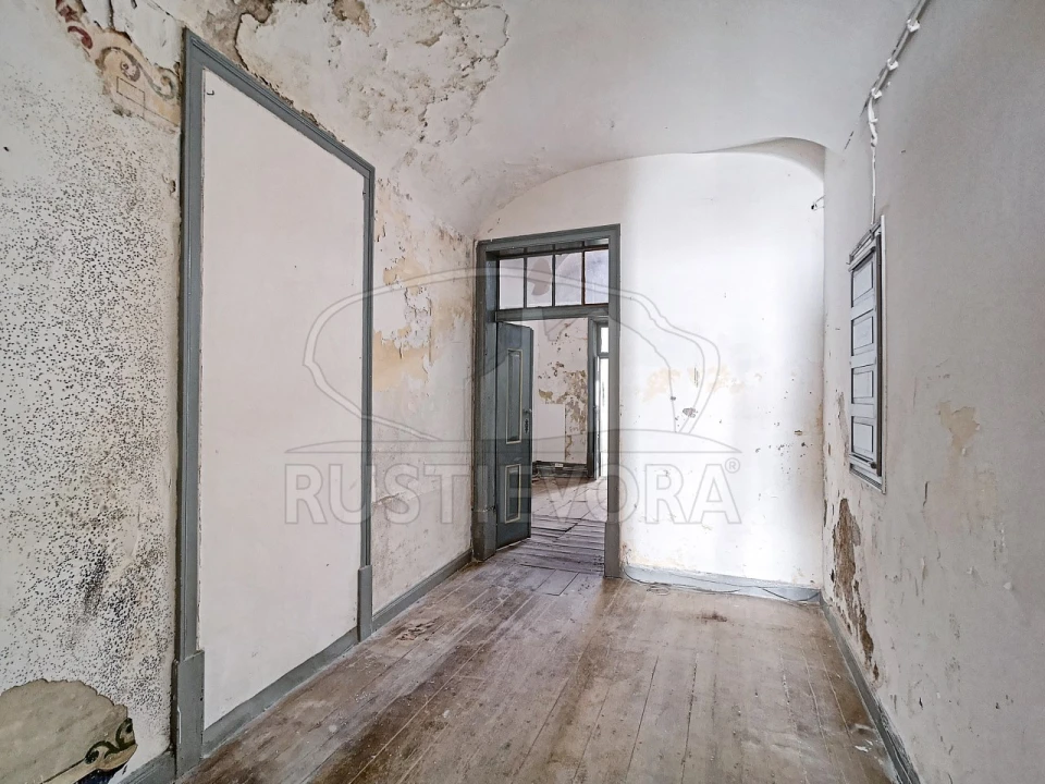 Prédio para Venda em Évora (São Mamede, Sé, São Pedro e Santo Antão) Foto 7