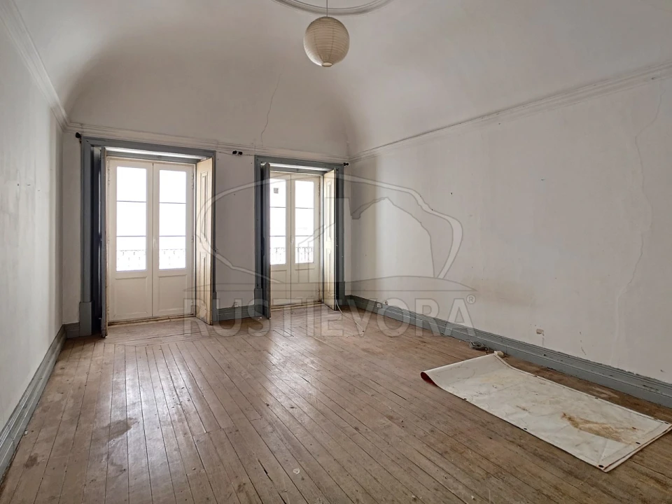 Prédio para Venda em Évora (São Mamede, Sé, São Pedro e Santo Antão) Foto 28