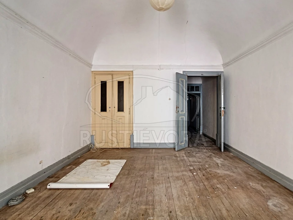 Prédio para Venda em Évora (São Mamede, Sé, São Pedro e Santo Antão) Foto 29