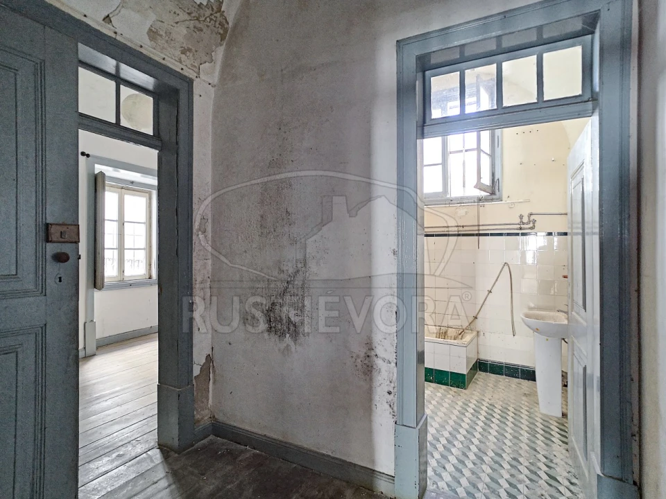 Prédio para Venda em Évora (São Mamede, Sé, São Pedro e Santo Antão) Foto 32