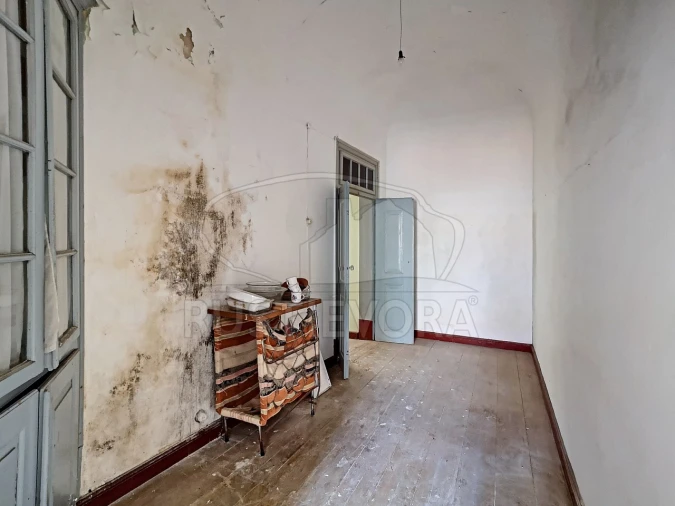 Prédio para Venda em Évora (São Mamede, Sé, São Pedro e Santo Antão) Foto 41