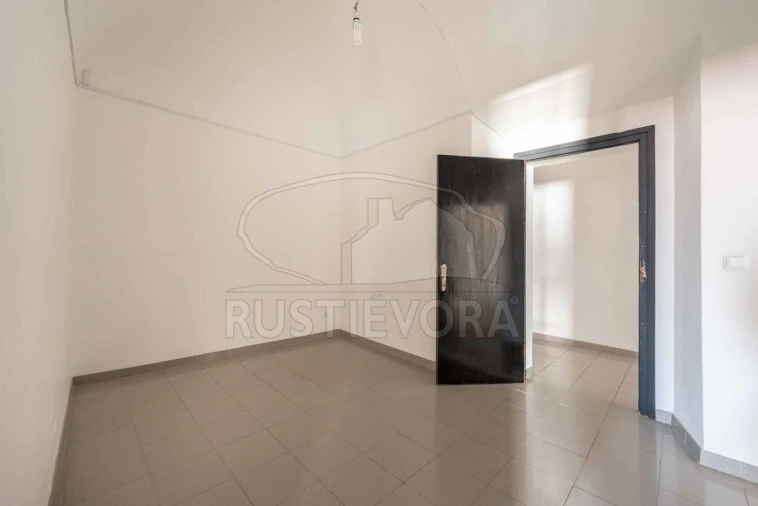 Loja para Arrendamento em Évora (São Mamede, Sé, São Pedro e Santo Antão) Foto 7