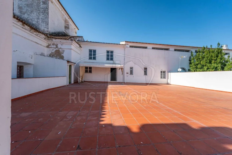 Loja para Arrendamento em Évora (São Mamede, Sé, São Pedro e Santo Antão) Foto 15