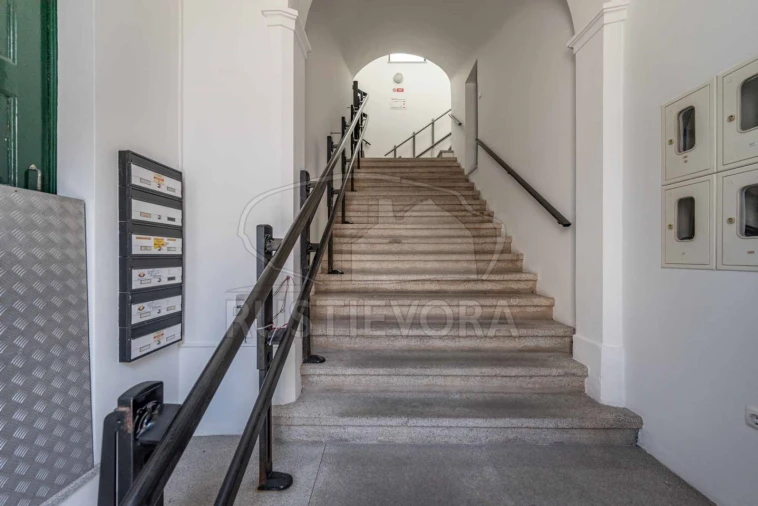 Loja para Arrendamento em Évora (São Mamede, Sé, São Pedro e Santo Antão) Foto 26