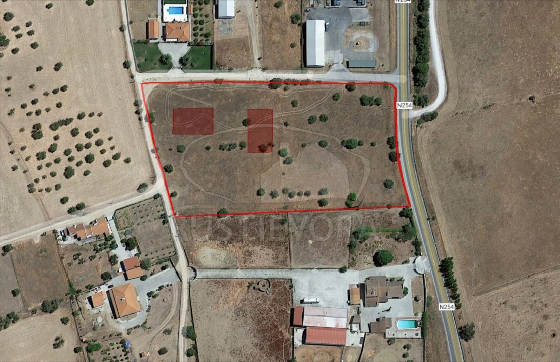 Quinta para Venda em Bacelo e Senhora da Saúde Foto 1