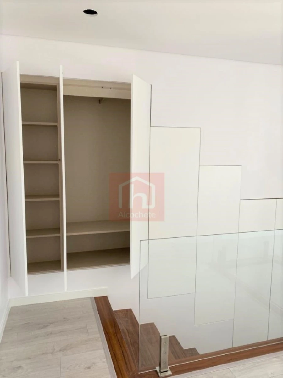 Apartamento T4 para Venda em Alcochete Foto 21