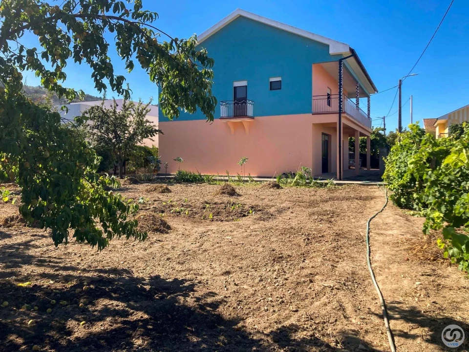 Moradia T4 para Venda em Faiões Foto 47