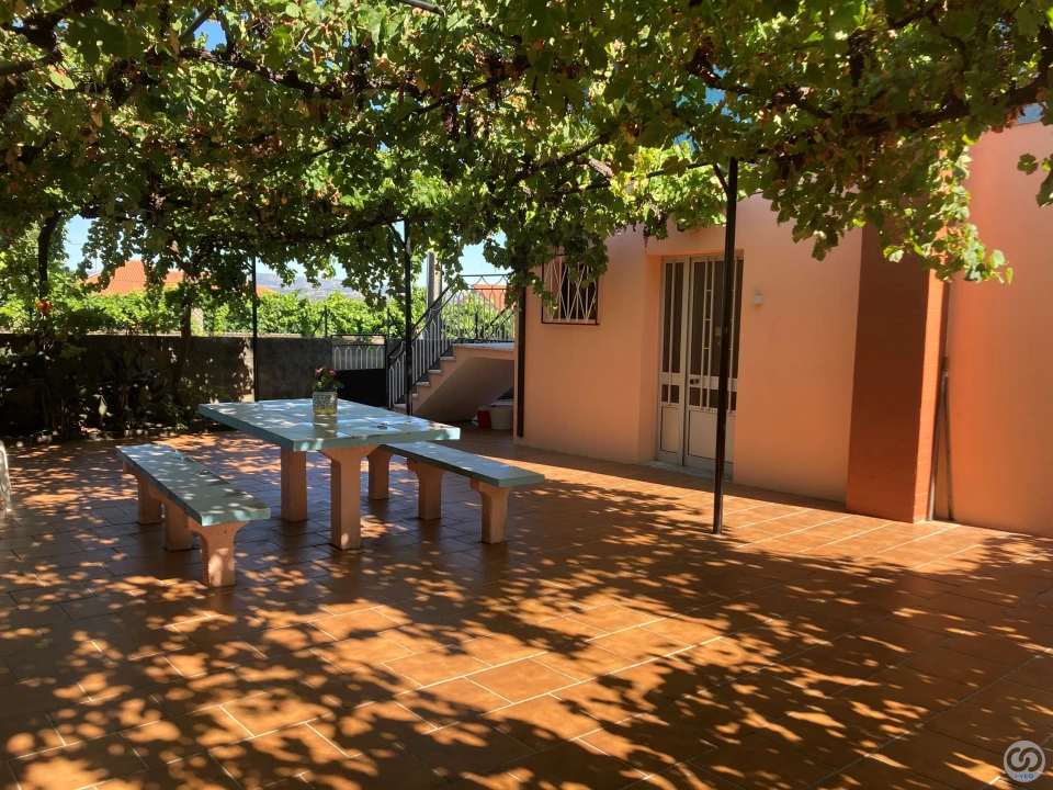 Moradia T4 para Venda em Faiões Foto 8