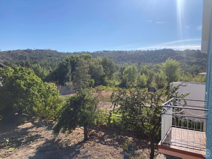 Moradia T4 para Venda em Faiões Foto 2