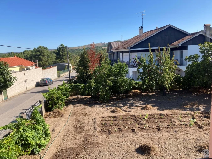 Moradia T4 para Venda em Faiões Foto 10