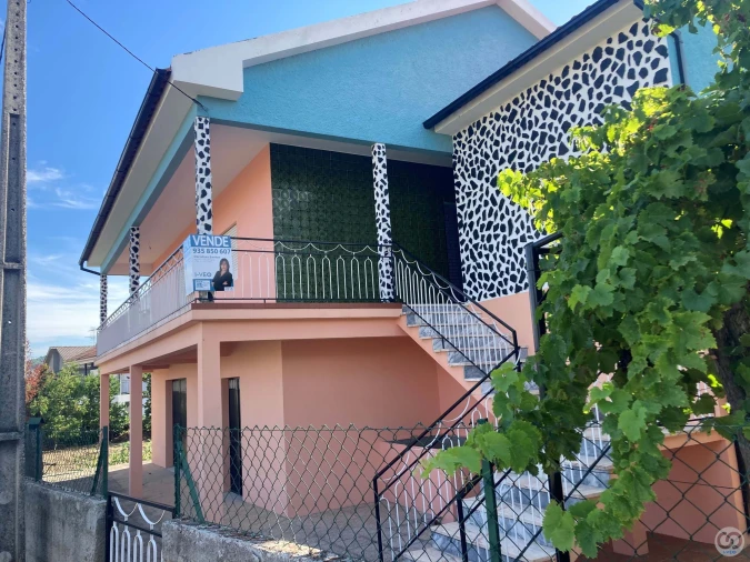 Moradia T4 para Venda em Faiões Foto 1