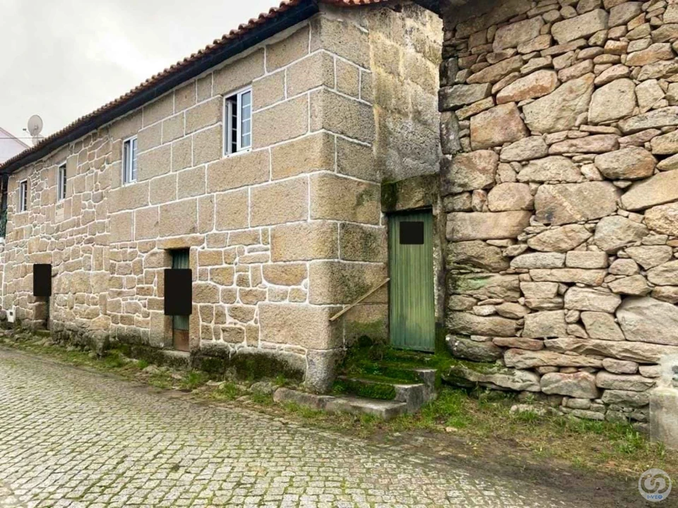 Moradia T3 para Venda em Redondelo Foto 1