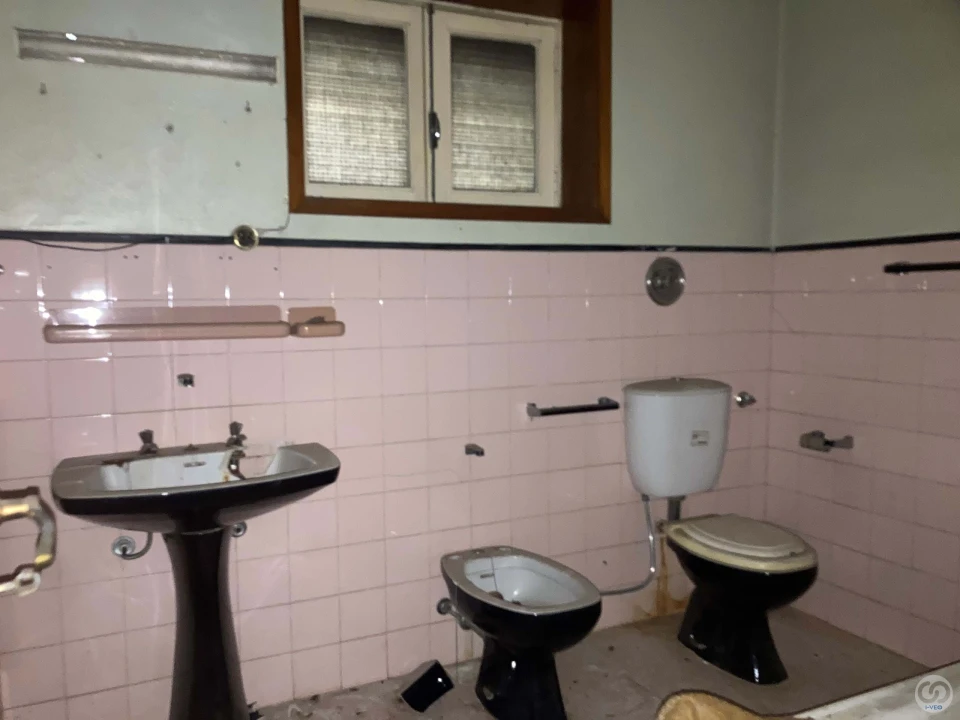 Moradia T6 para Venda em Santa Maria Maior Foto 8