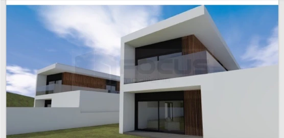 Moradia T4 para Venda em São Bernardo
