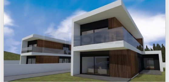 Moradia T4 para Venda em São Bernardo