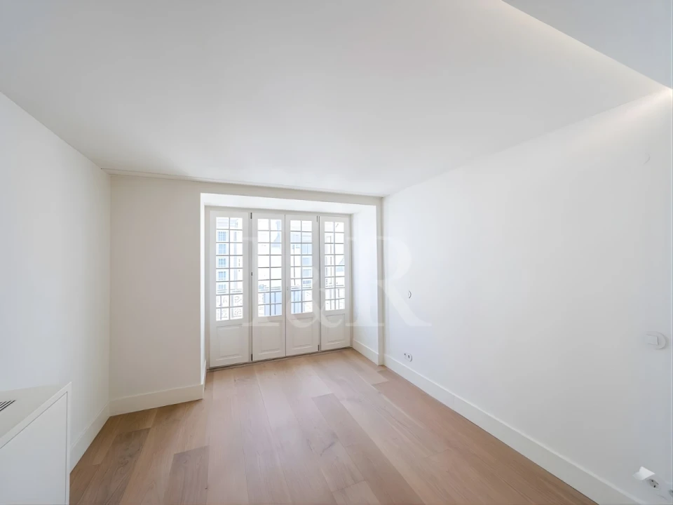 Apartamento T2 para Venda em Santo António Foto 9
